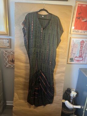 V-Neck Olive Green Tie-Dye Maxi Dress